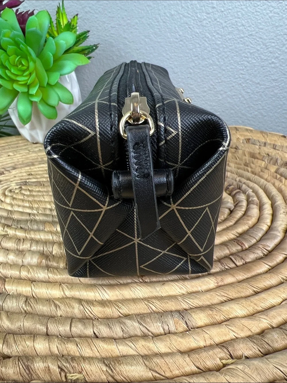 NEW Stella & Dot Black Cosmetic Pouch with Gold Geometric Design Slim Pouf